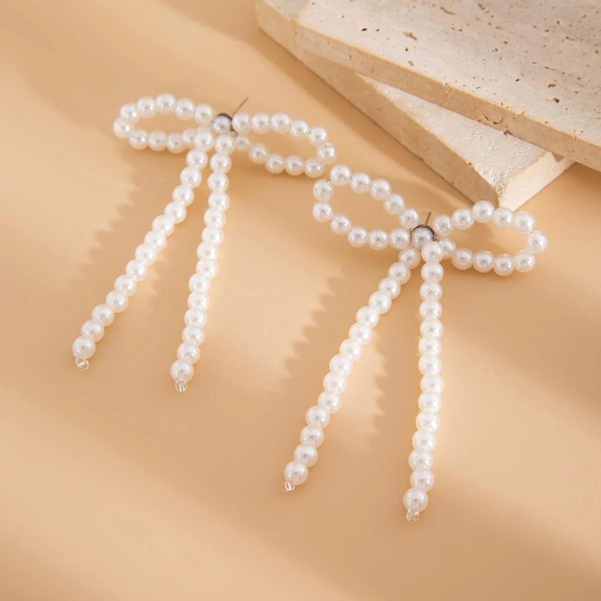 Charming Bowknot Pearl Long Chain Earrings