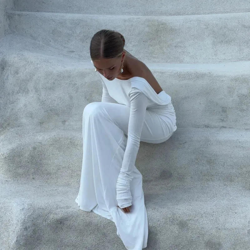 Chic Backless White Long-Sleeved Slim Fit Maxi Dress for Women - Elegant Pleated Evening Gown