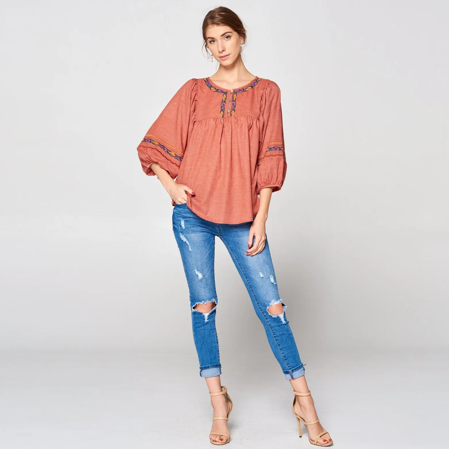 Embroidered Puff Sleeve Top