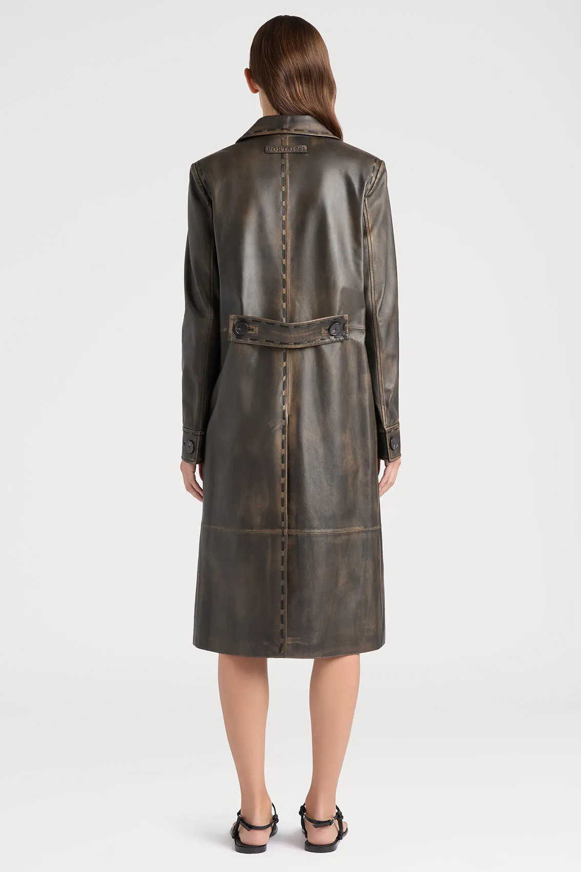 LUXURIOUS BOVINE LEATHER JACKET, EVOKING OUR TIMELESS ROMANCE